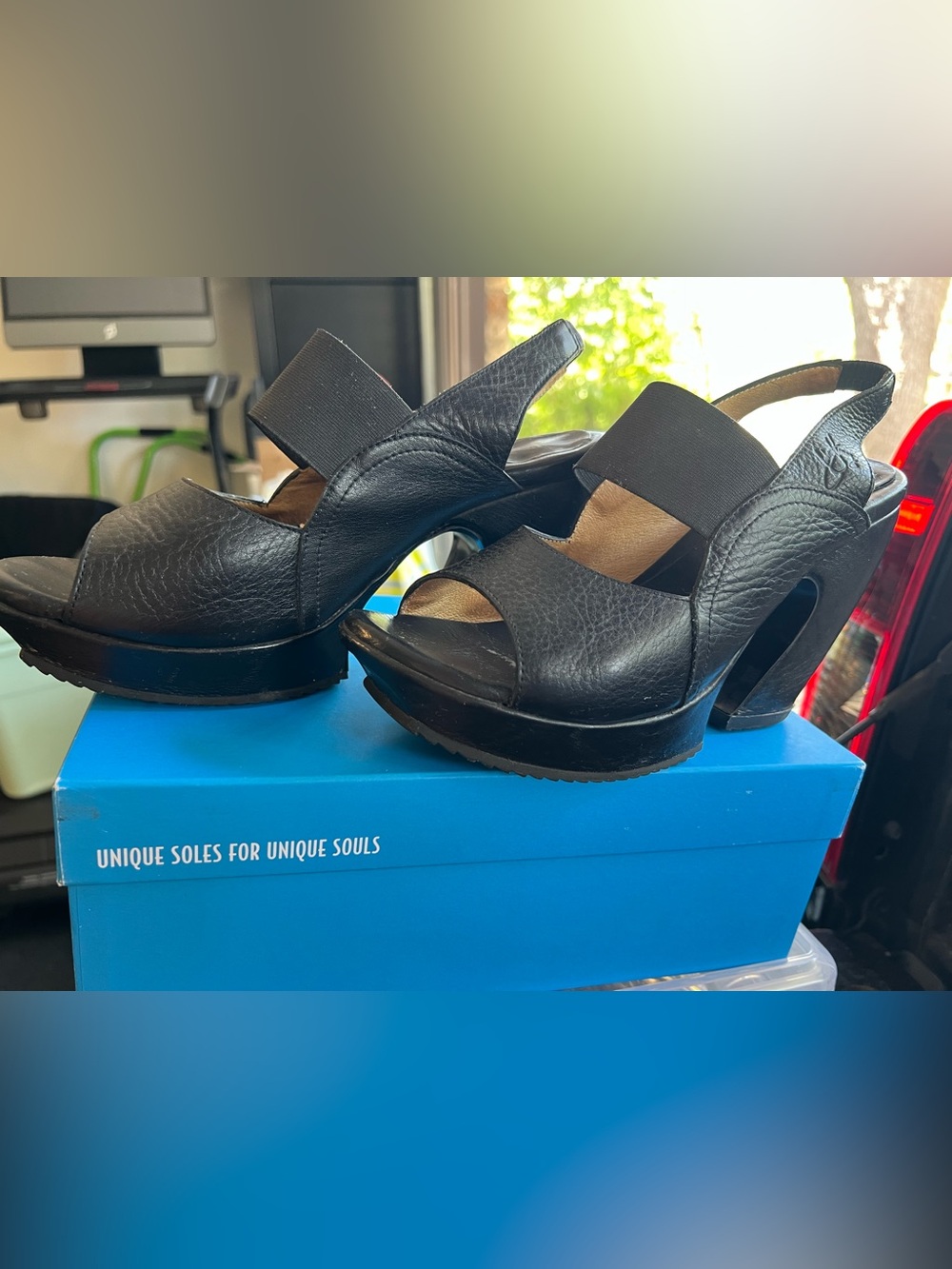 John Fluevog Prepare Spur- Black Leather Open-toe, sling back platform sandal - Picture 3 of 8